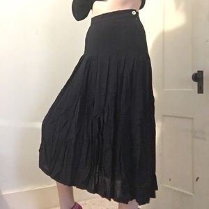 Les Copains Vintage Pleated Navy Midi Skirt